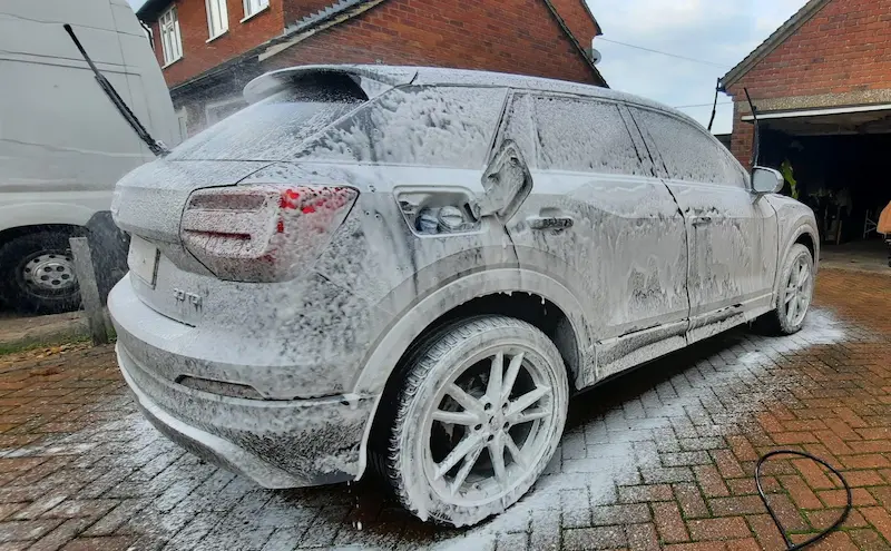 Spălare manuală auto